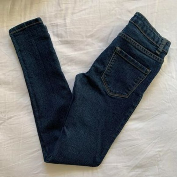 Forever 21 Low-Rise Dark Wash Skinny Jeans - Picture 2 of 3